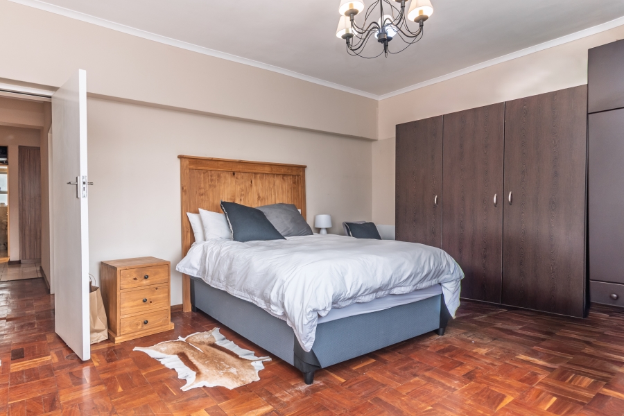 To Let 3 Bedroom Property for Rent in Green Point Western Cape